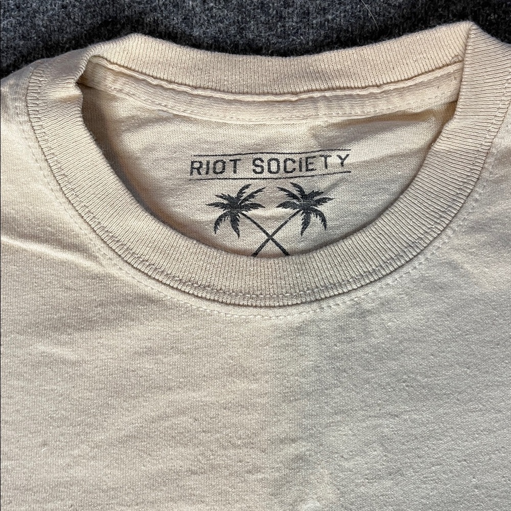 Riot Society Cream Tee with Red Rose Embroidery - Picture 3 of 6